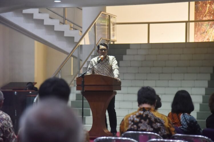 Danang Maharsa Bangga Jadi Lulusan STIE YKPN