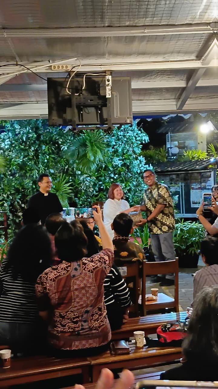 Gereja Kotabaru Menolak Tua